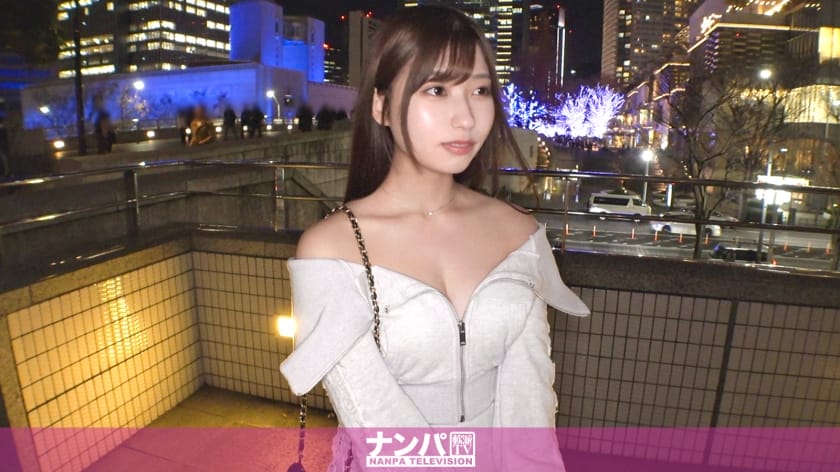 200GANA-3210 マジ軟派、初撮。 2178 【恋愛体質×性欲特化】元保育士でアパレル始めたばかりのクラスで一番可愛いえくぼ美女！実は高校時代に大人ともヤってた経験人数40人のド淫乱！週2希望のイキ顔サンタが潮吹きで聖夜を染める