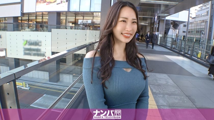 200GANA-3223 マジ軟派、初撮。 2175 黒髪ロングの清楚系美女は実はドスケベ筋肉女子！三人の経験人数を暴露&濃密筋トレSEXで理性崩壊！高速ピストンに汗だくビチャビチャで顔赤くなる姿がエロすぎる！！